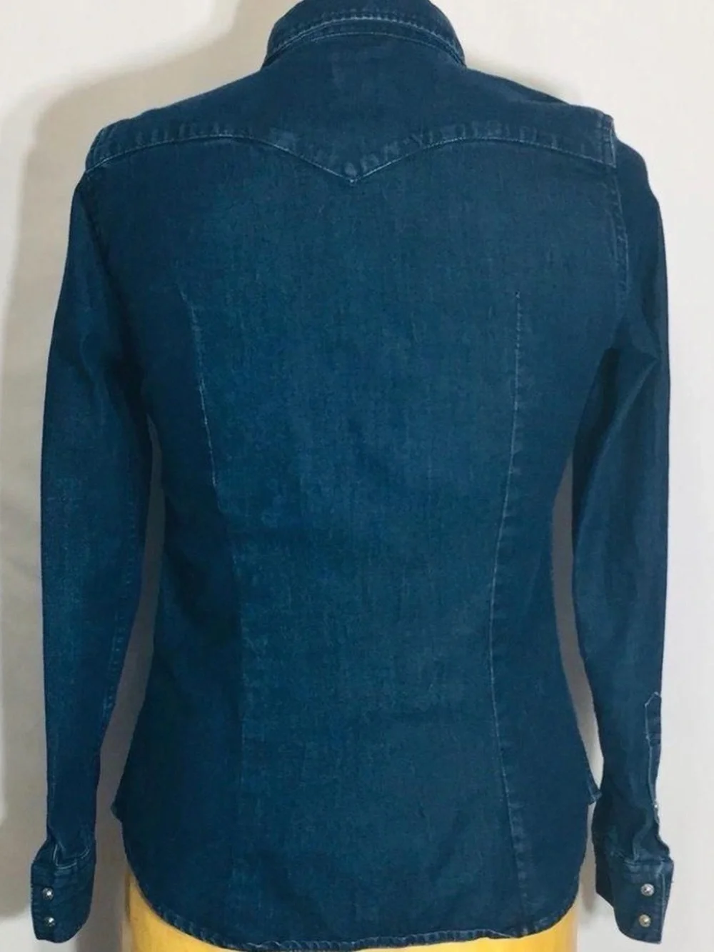 Levi's Dark Indigo Western Denim Shirt with Snap Pockets - Picture 4 of 4